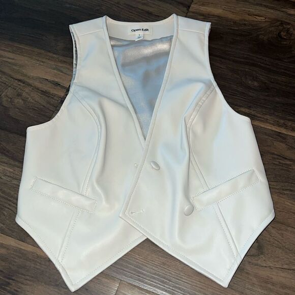 Open edit faux leather vest - Picture 3 of 7